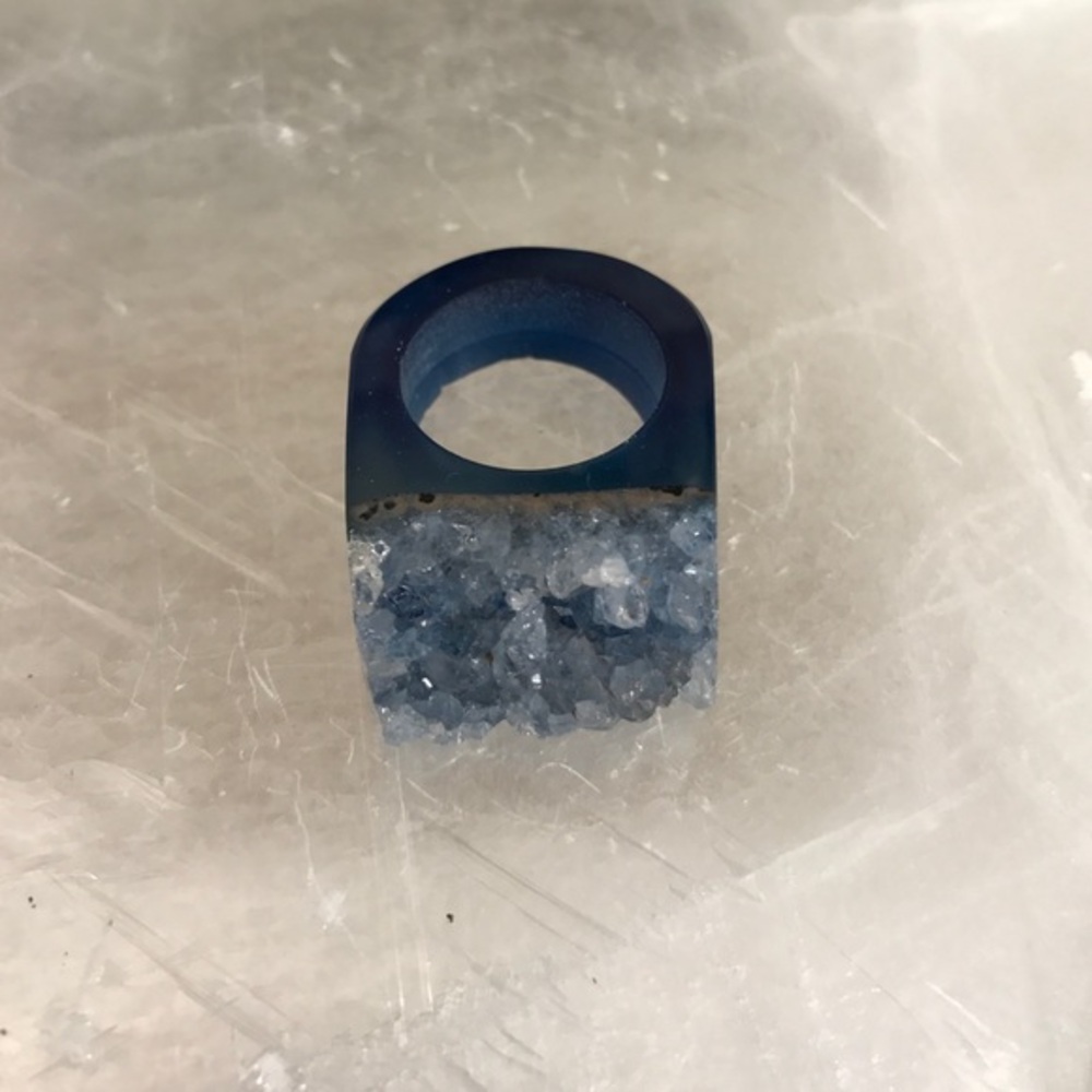 Blue crystal ring - Picture 2 of 4